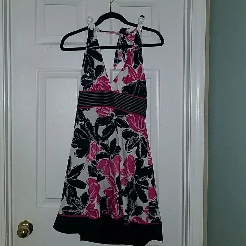 Speechless  Juniors halter  dress Sz 9 EUC